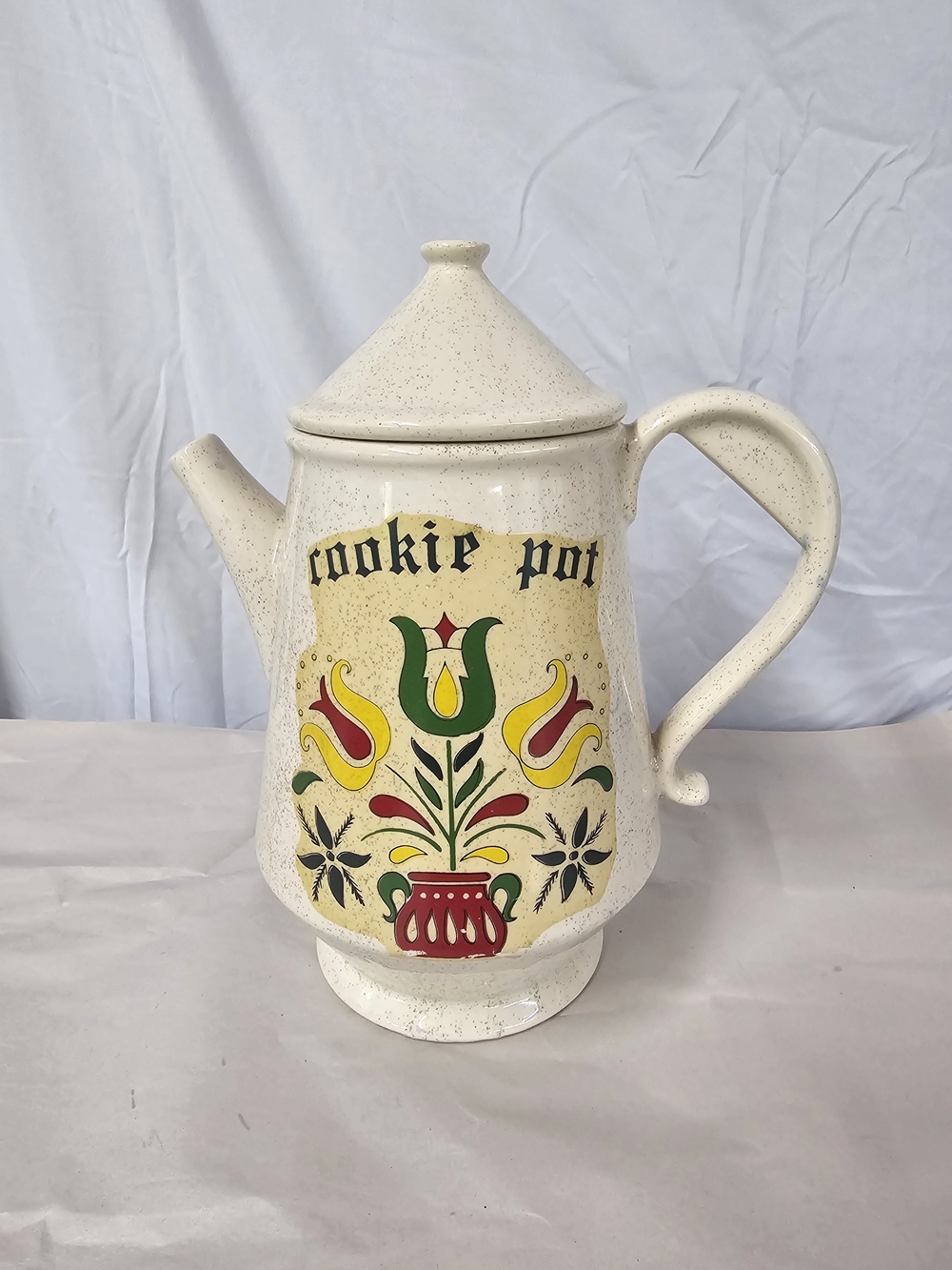 Vintage 1970s McCoy Pottery "Cookie Pot" Cookie Jar - PA Dutch Tulip Design